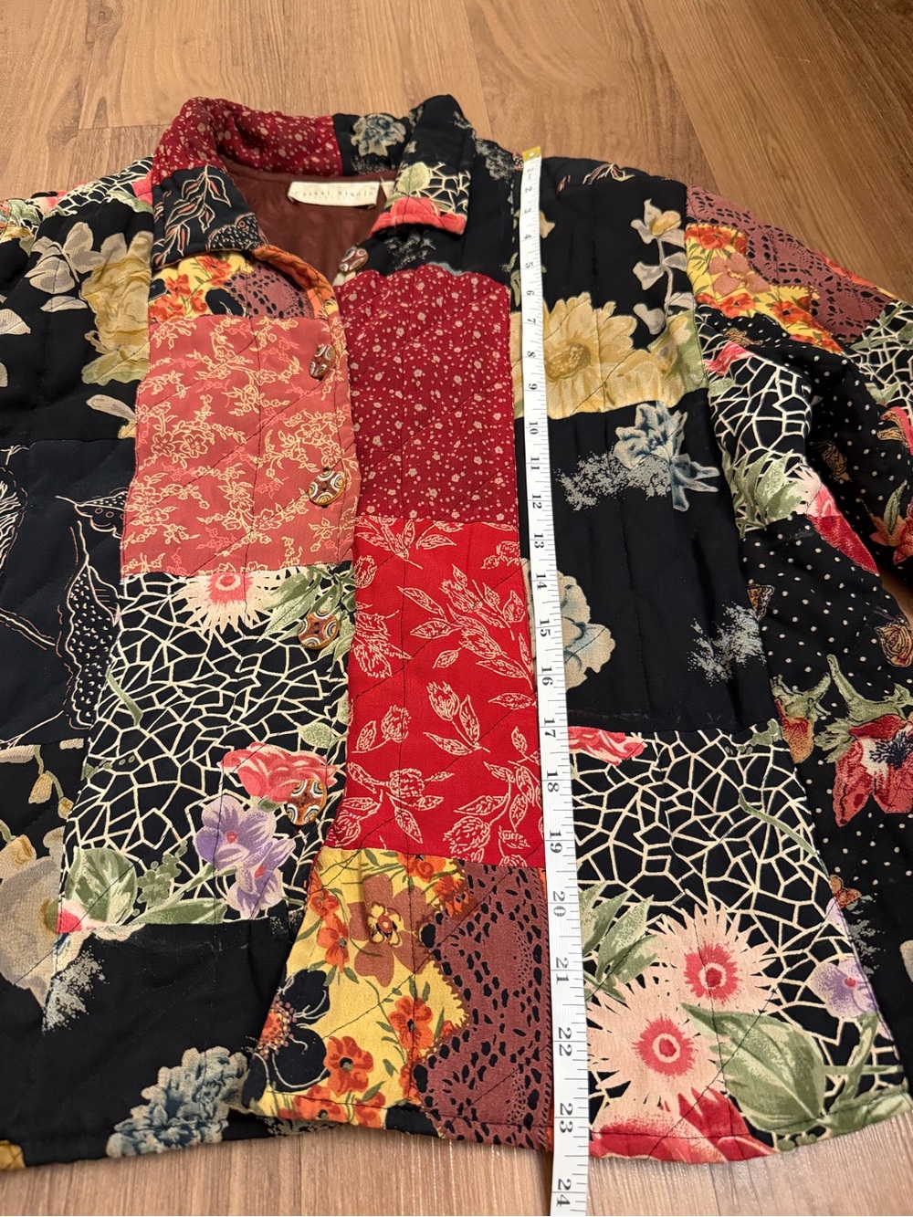 Vintage Patchwork Floral Quilted Jacket - Red & Black Multicolor - Picture 9 of 9
